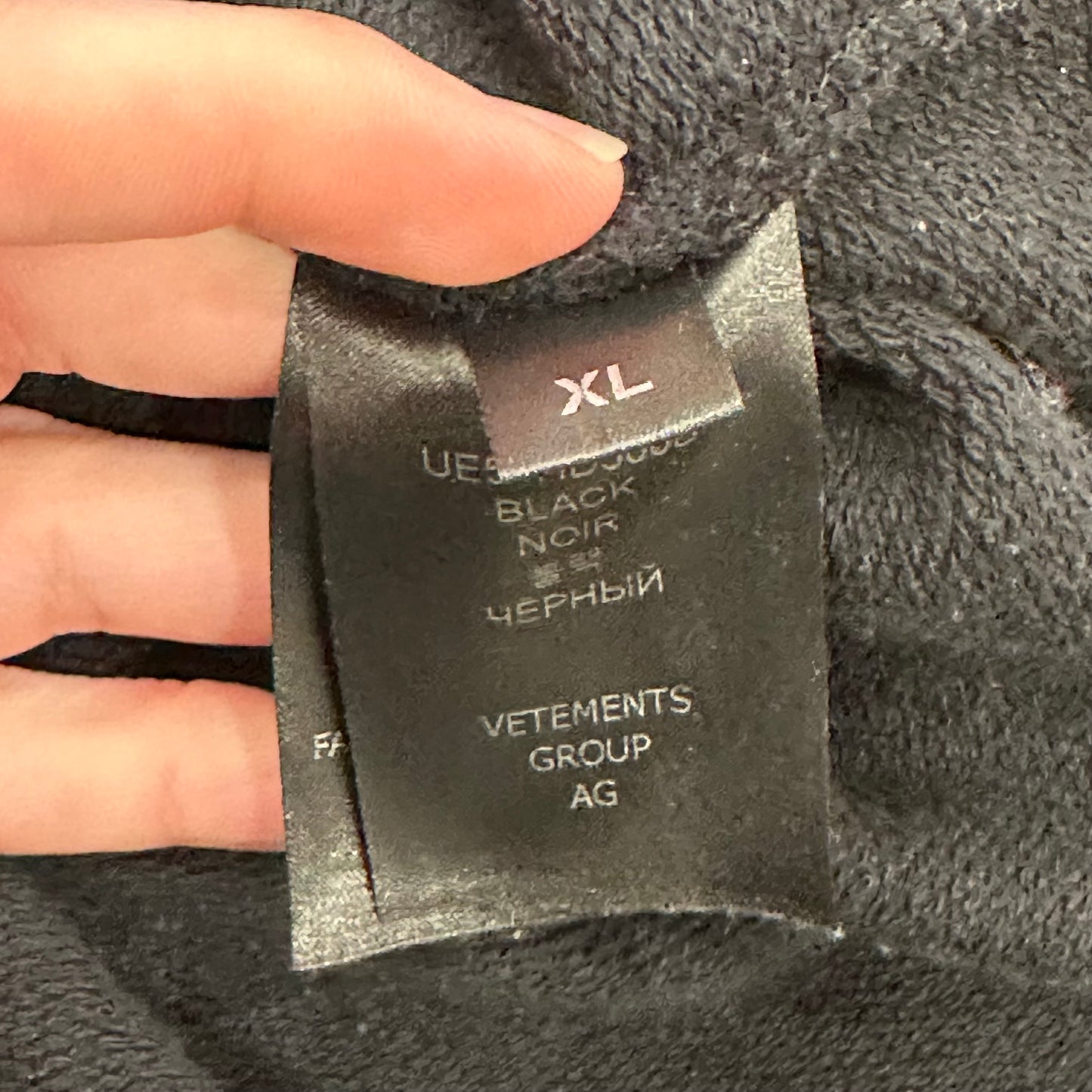 Vetements ‘’Paris’ Hoodie XL